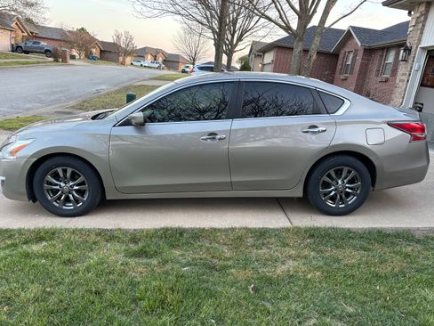Used 2015 Nissan Altima 2.5 S w/ Power Driver Seat Package image 1