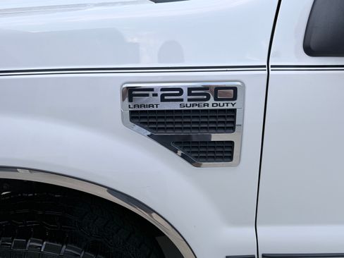 Used 2010 Ford F250 Lariat AWD/4WD image 12