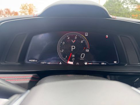 Used 2021 Chevrolet Corvette Stingray Coupe 2D w/ Z51 Performance Package image 9