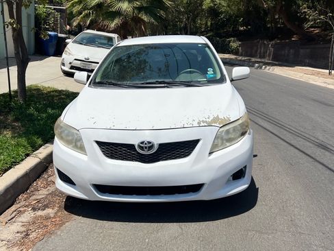 Used 2010 Toyota Corolla LE FWD image 9