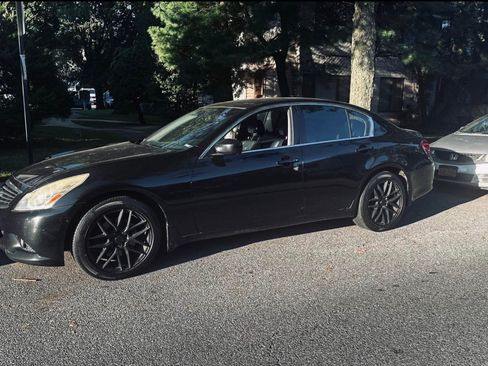 Used 2011 INFINITI G37 x Sedan w/ Premium Pkg AWD/4WD image 4