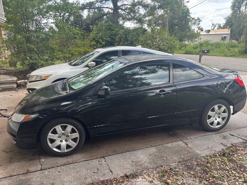 Used 2010 Honda Civic LX image 4