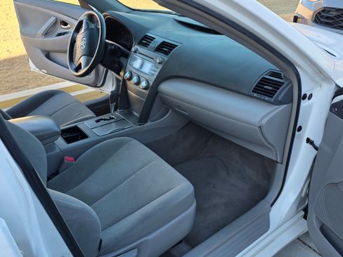 Used 2007 Toyota Camry LE image 13