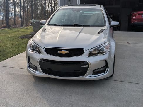 Used 2016 Chevrolet SS image 22