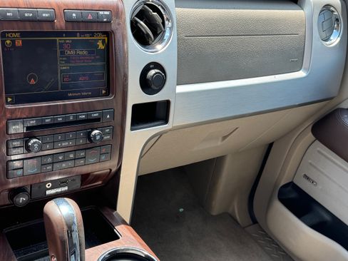 Used 2009 Ford F150 Platinum AWD/4WD image 8