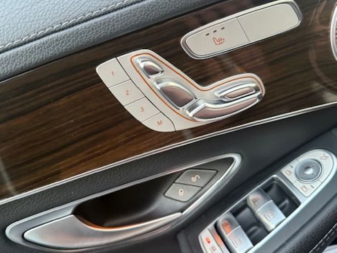 Used 2017 Mercedes-Benz C 300 4MATIC Sedan image 15