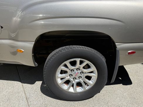 Used 2003 GMC Sierra 1500 Denali AWD/4WD image 15