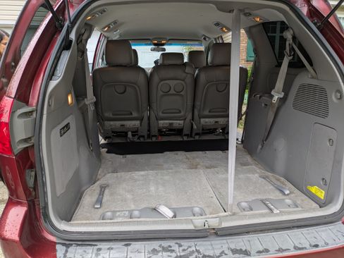 Used 2007 Toyota Sienna XLE image 23