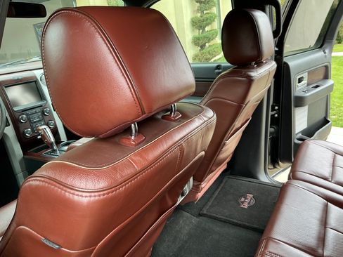 Used 2013 Ford F150 King Ranch w/ King Ranch Luxury Pkg AWD/4WD image 17
