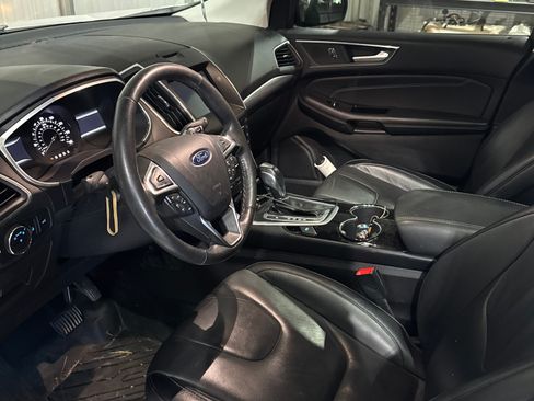 Used 2017 Ford Edge Titanium w/ Equipment Group 301A image 8