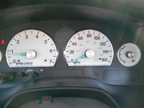 Used 2003 Ford Thunderbird RWD image 25