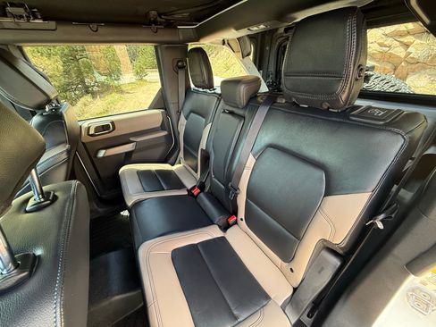 Used 2023 Ford Bronco Wildtrak AWD/4WD image 9