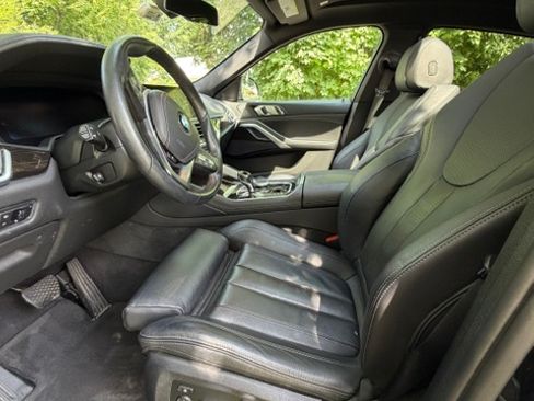 Used 2021 BMW X6 xDrive40i w/ Premium Package 3 AWD/4WD image 5