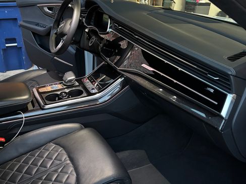 Used 2023 Audi SQ8 Prestige AWD/4WD image 11