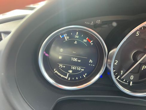 Used 2022 MAZDA MX-5 Miata RF Grand Touring image 9