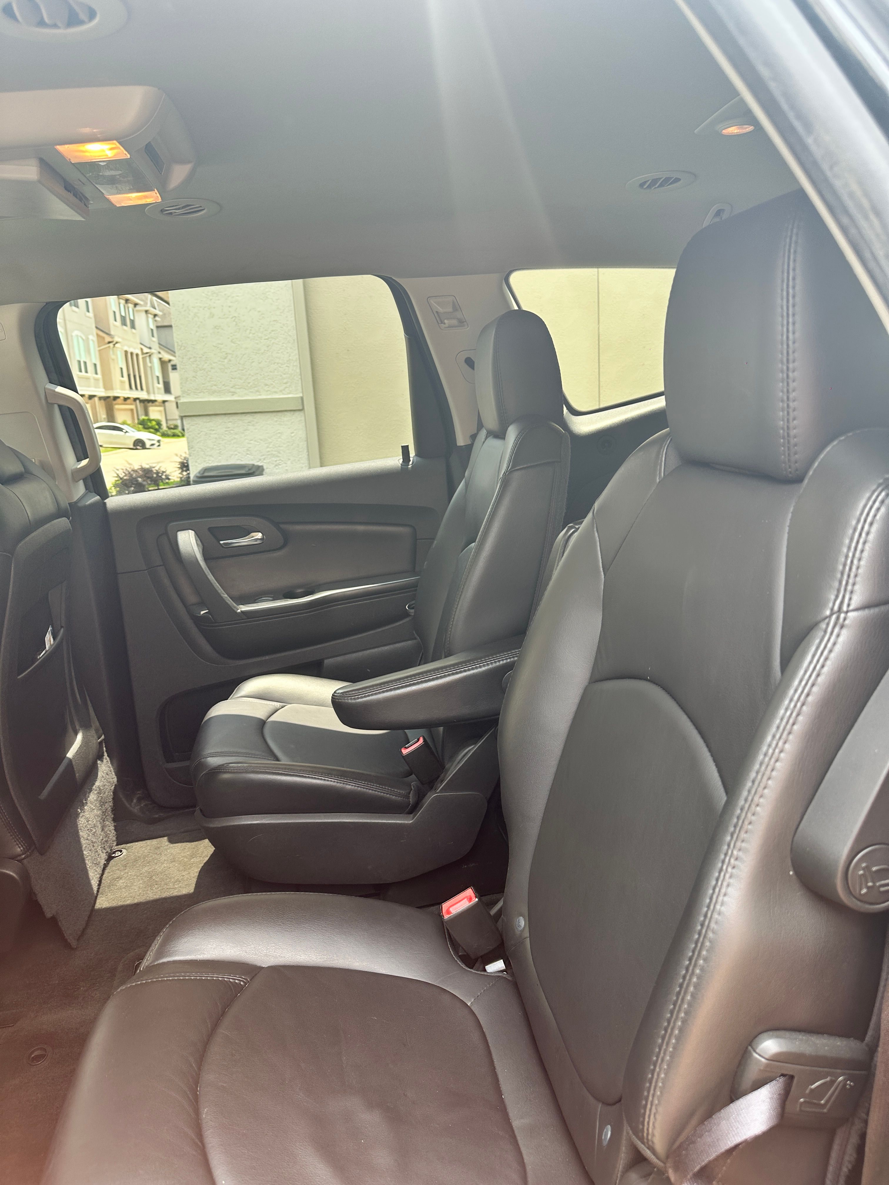 Used 2012 Chevrolet Traverse LT FWD image 14
