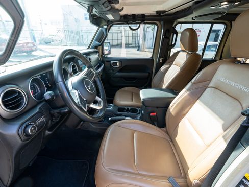 Used 2022 Jeep Gladiator Rubicon w/ LED Lighting Group image 12