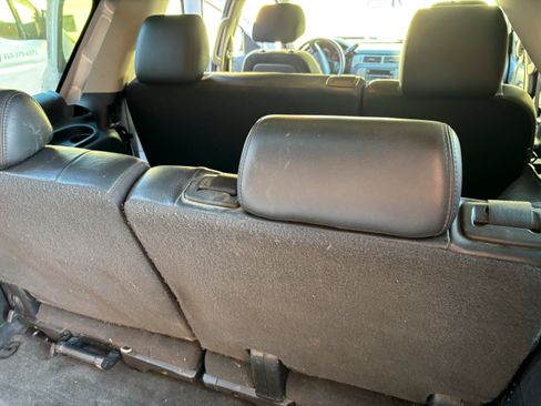 Used 2013 Chevrolet Tahoe 2WD image 16