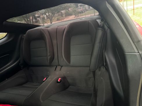 Used 2015 Ford Mustang Coupe image 8