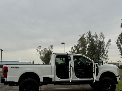 Used 2024 Ford F350 Lariat w/ Lariat Ultimate Package AWD/4WD image 10