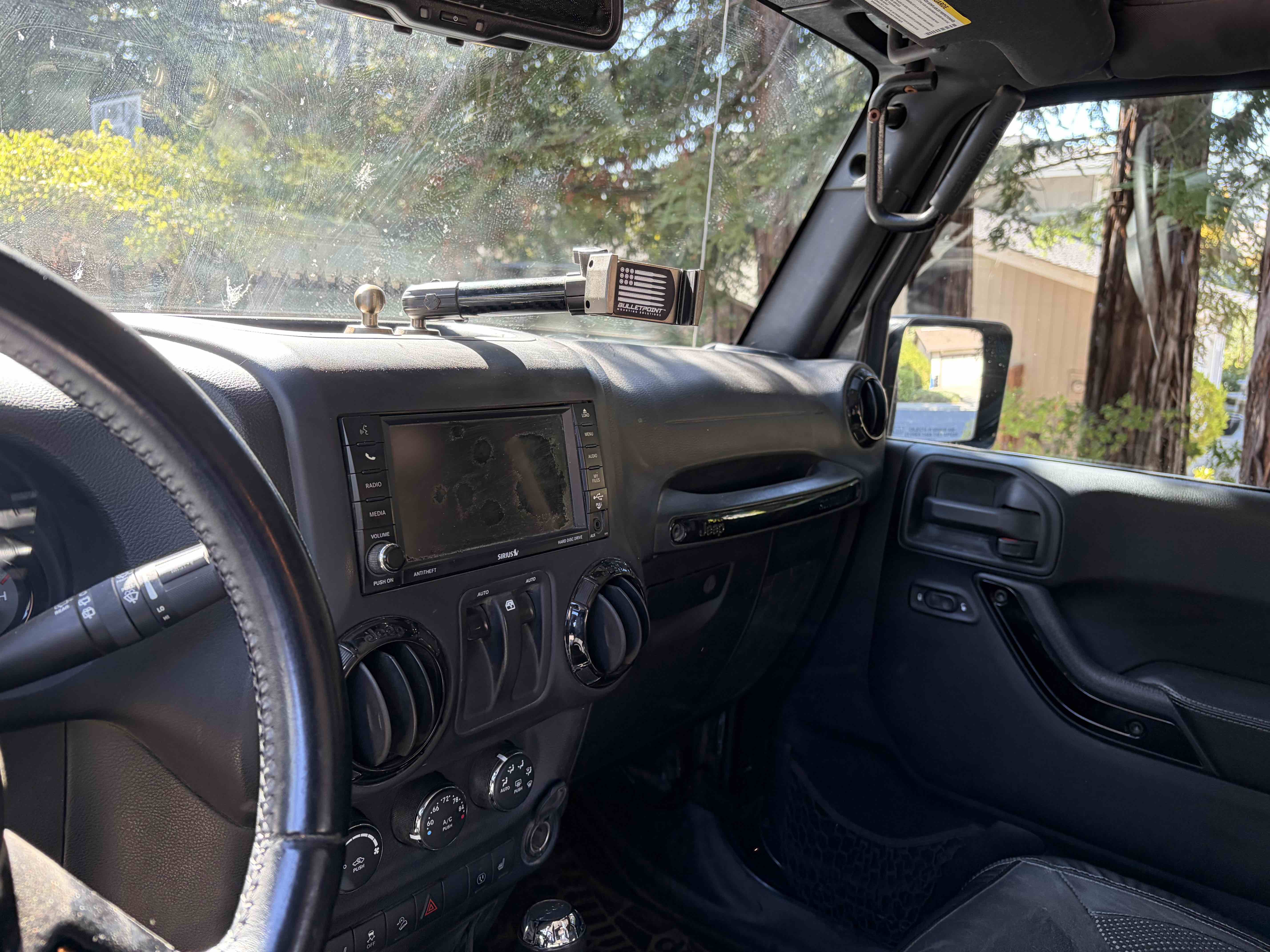 Used 2016 Jeep Wrangler Sahara AWD/4WD image 6