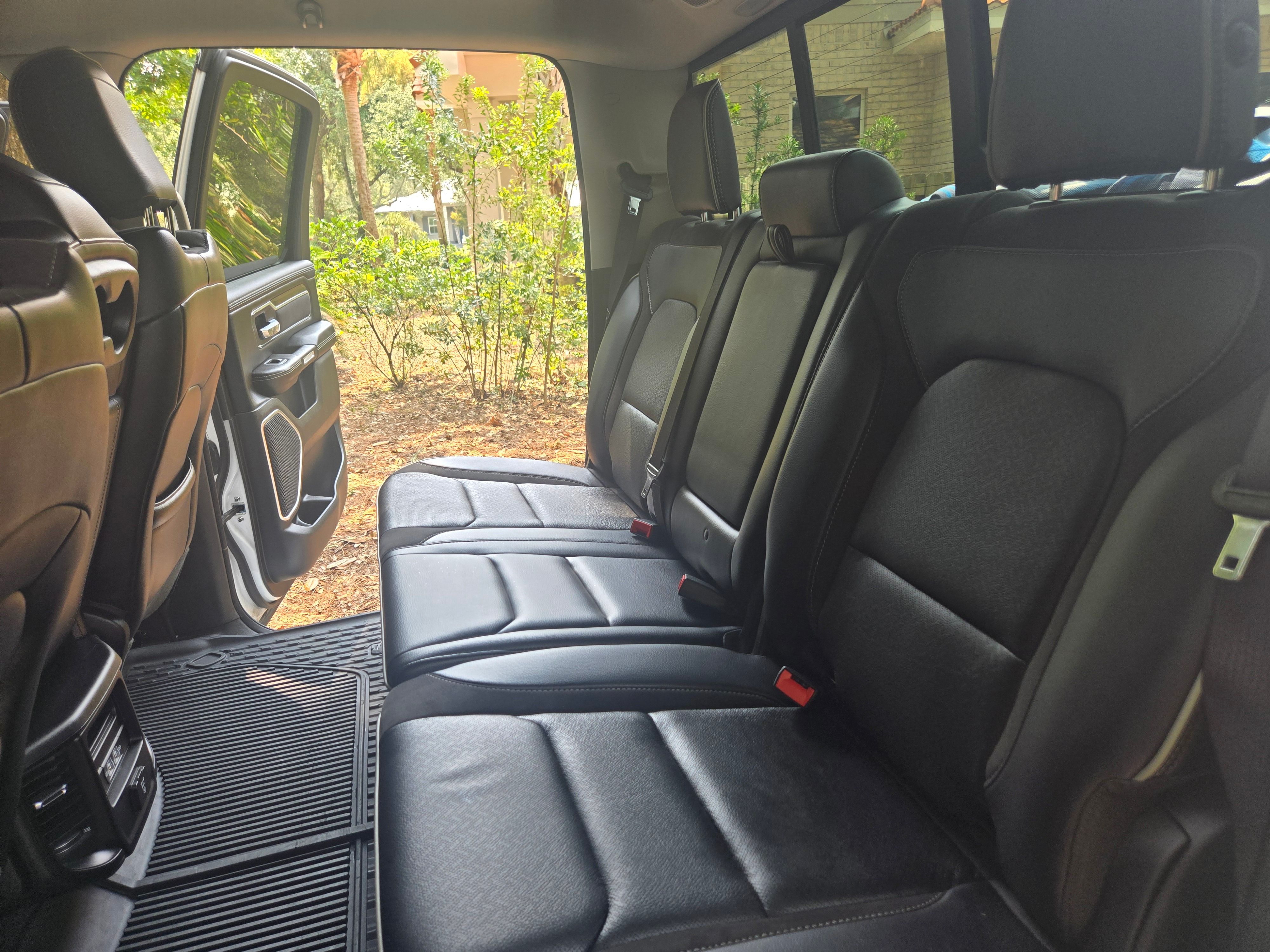 Used 2022 RAM 1500 Laramie RWD image 19