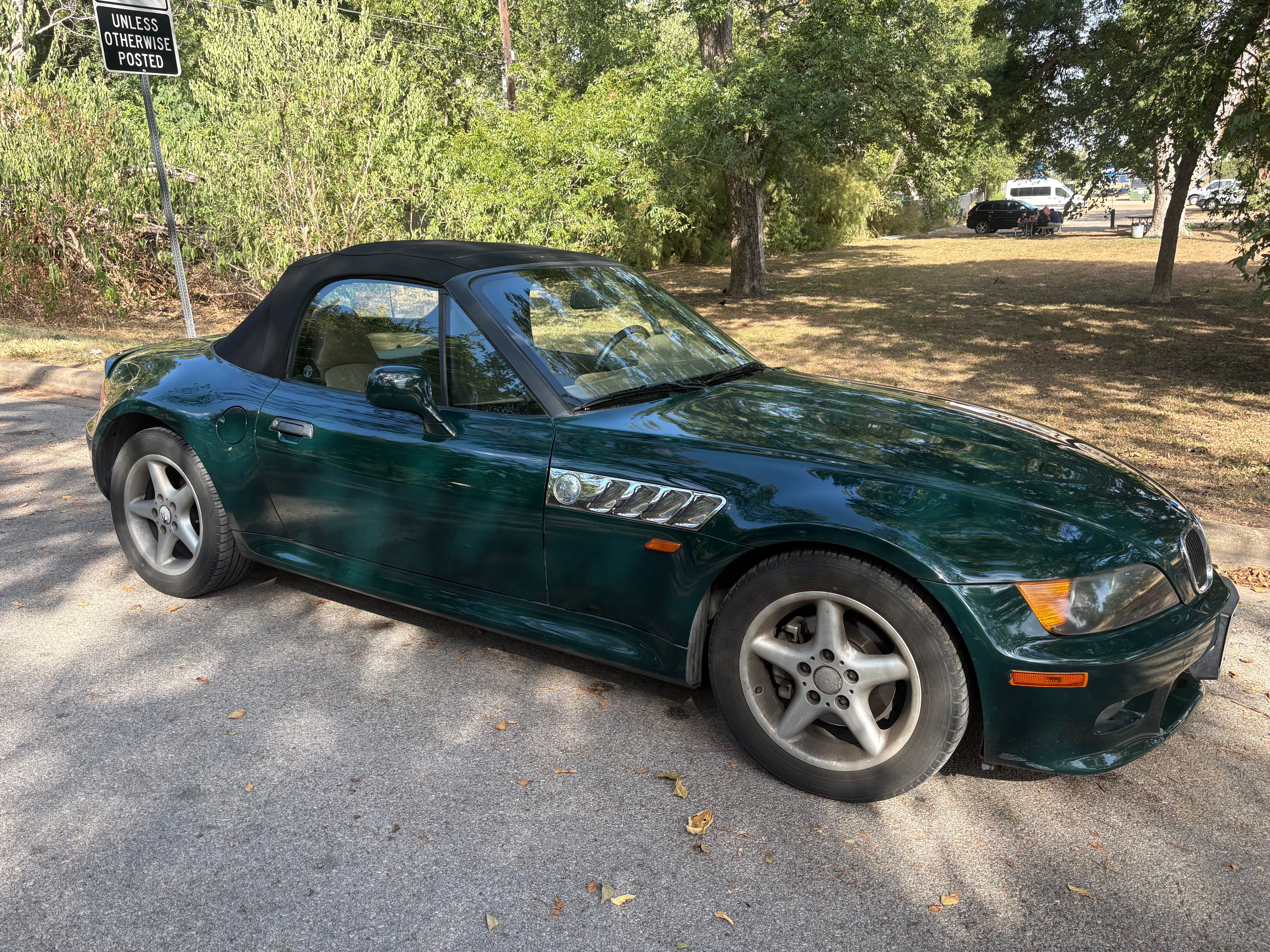 Used 1997 BMW Z3 2.8 RWD image 1