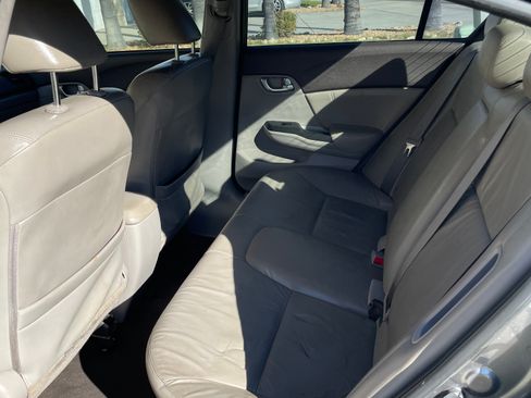 Used 2012 Honda Civic Hybrid Sedan image 8