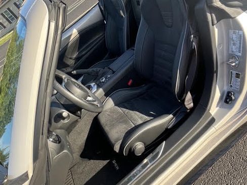 Used 2023 MAZDA MX-5 Miata Club w/ Weather Package RWD image 11