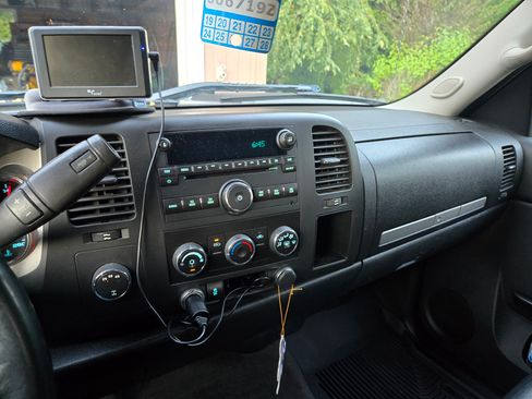 Used 2013 Chevrolet Silverado 3500 LT image 16