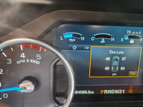 Used 2017 Ford F350 Platinum w/ FX4 4x4 Off Road Package image 2