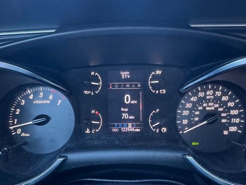 Used 2019 Toyota Sequoia TRD Sport w/ TRD Sport Premium Package image 8