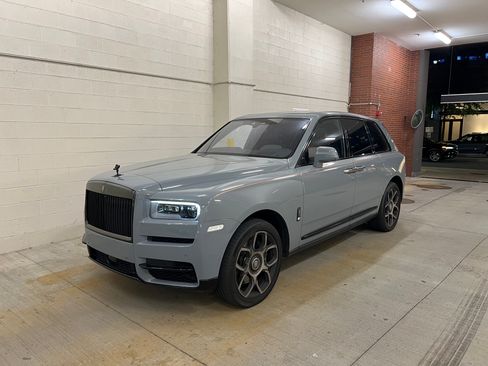 Used 2019 Rolls-Royce Cullinan image 8