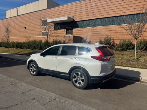 Used 2019 Honda CR-V EX image 2