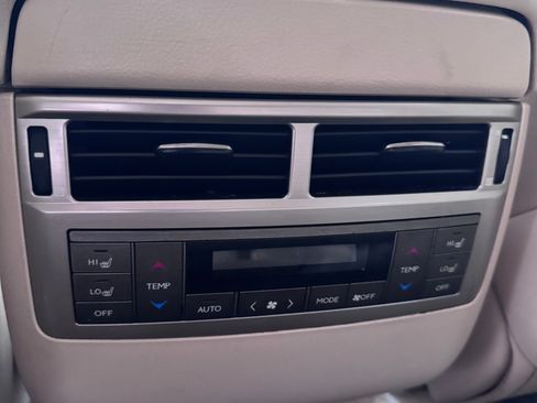 Used 2014 Lexus LX 570 4WD image 16