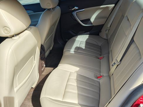 Used 2014 Buick Regal Premium w/ Driver Confidence Package #2 image 17