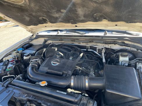 Used 2009 Nissan Xterra S w/ X Gear Pkg image 9