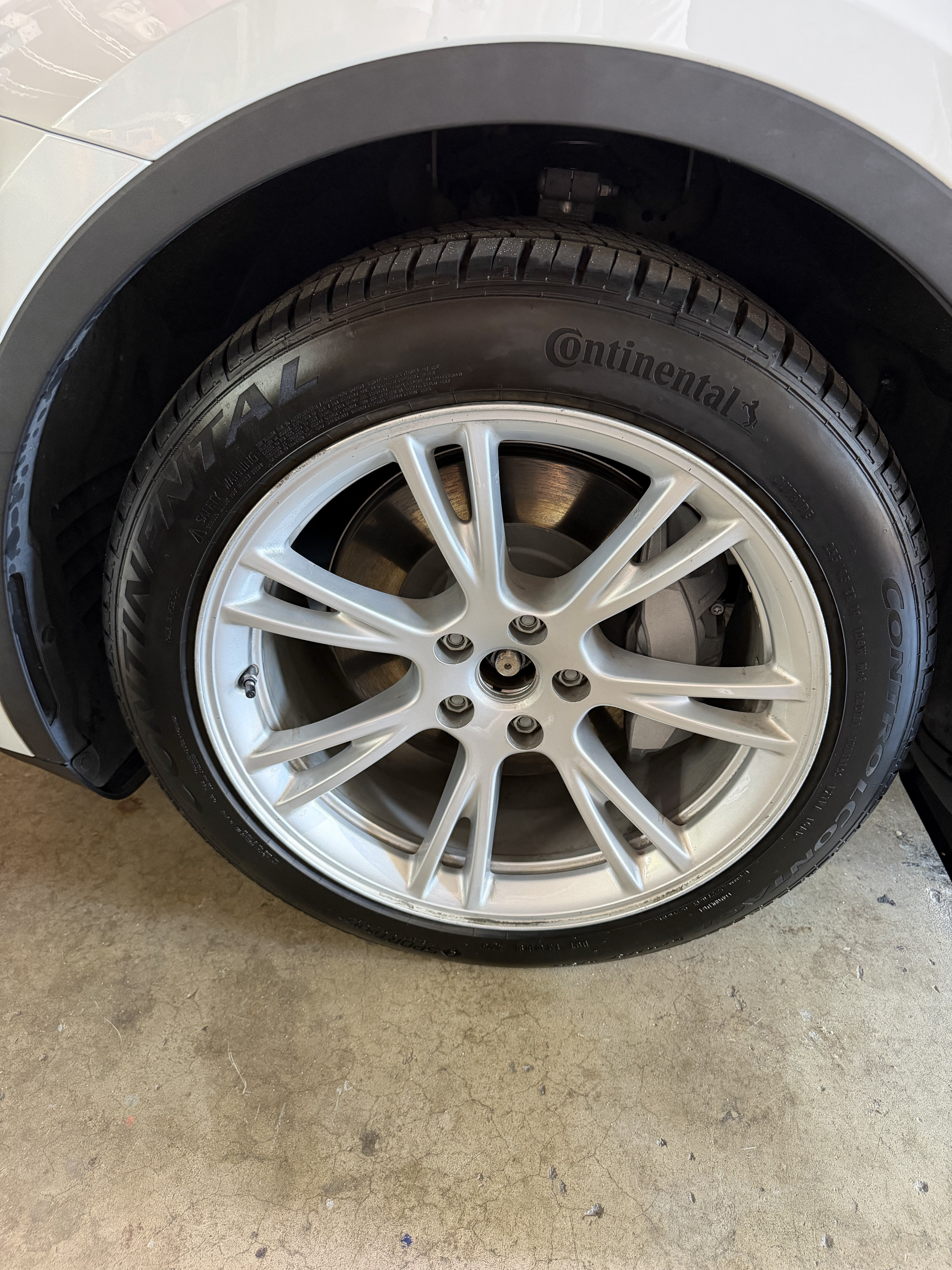Used 2021 Tesla Model Y Long Range AWD/4WD image 21