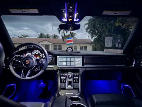 Used 2018 Porsche Panamera Turbo w/ Sport Package image 14