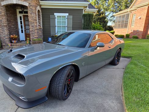 Used 2023 Dodge Challenger SRT Hellcat RWD image 13