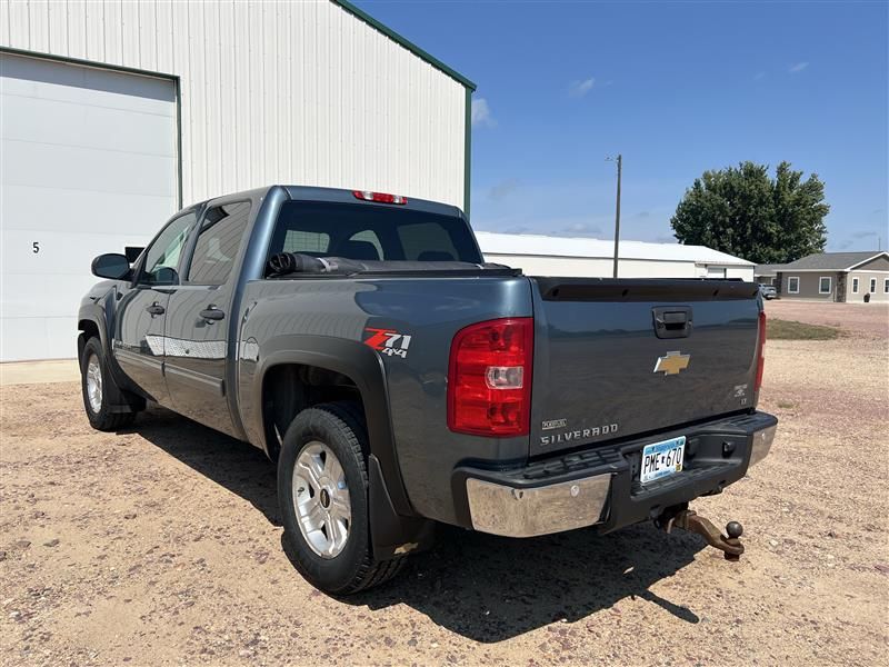 Used 2011 Chevrolet Silverado 1500 LT w/ All-Star Edition AWD/4WD image 6