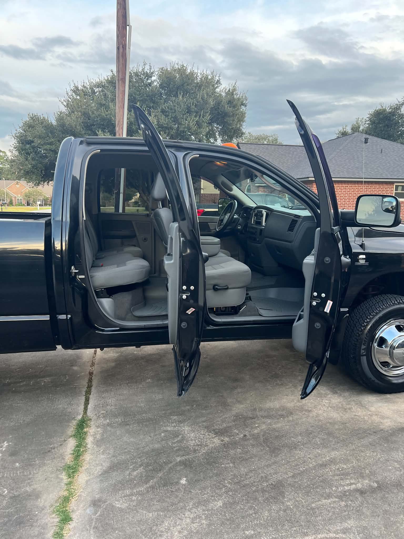 Used 2008 Dodge Ram 3500 Truck SLT w/ Popular Equipment Group AWD/4WD image 9
