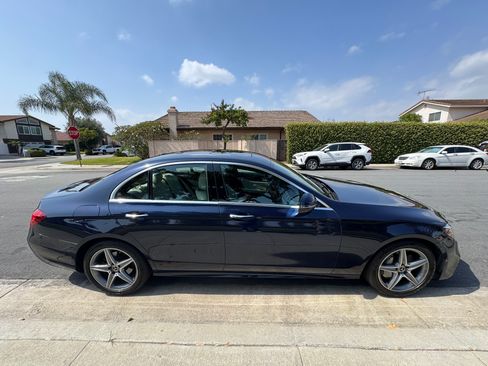 Used 2020 Mercedes-Benz E 350 Sedan image 4