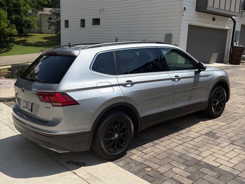 Used 2019 Volkswagen Tiguan SE AWD/4WD image 5