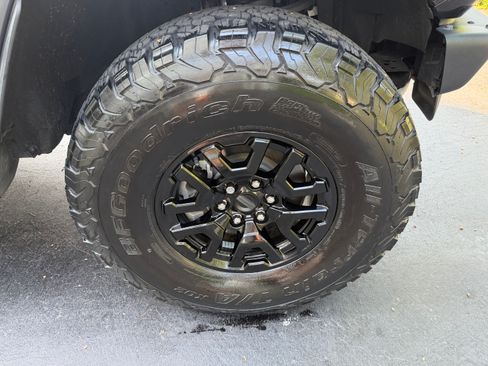 Used 2023 Ford Bronco Raptor AWD/4WD image 26
