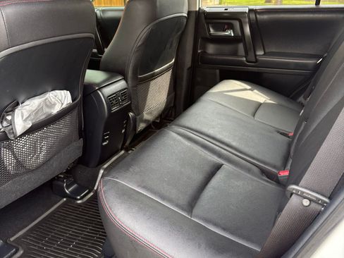 Used 2018 Toyota 4Runner TRD Off-Road Premium image 13