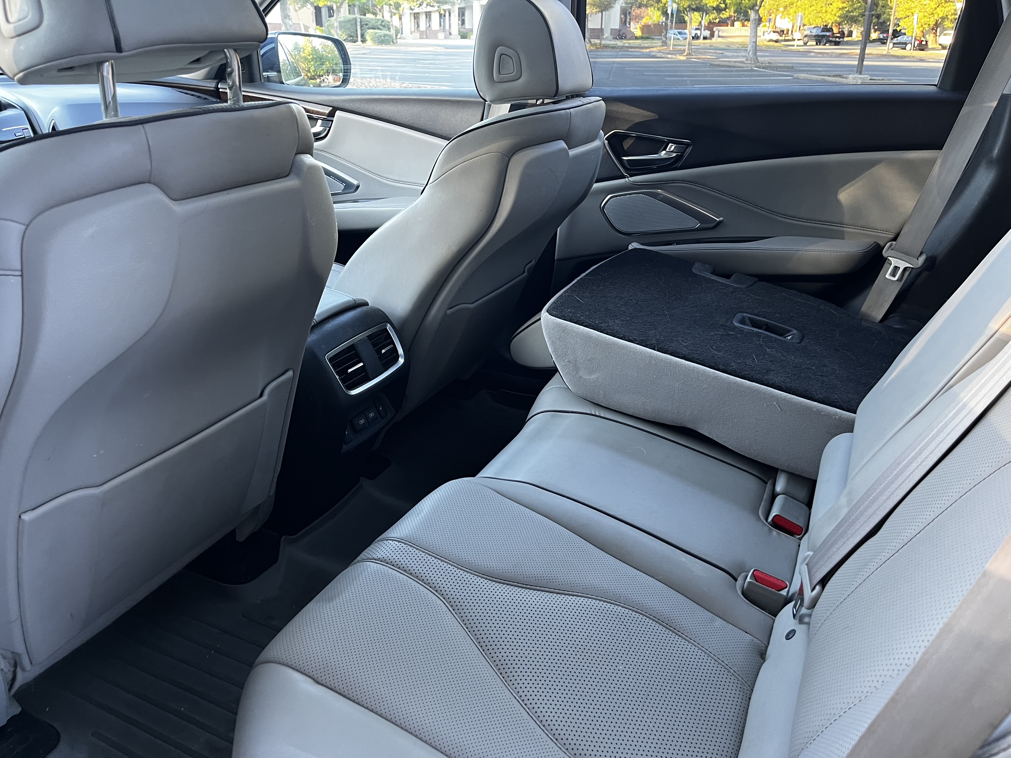 Used 2019 Acura RDX w/ Advance Package FWD image 17