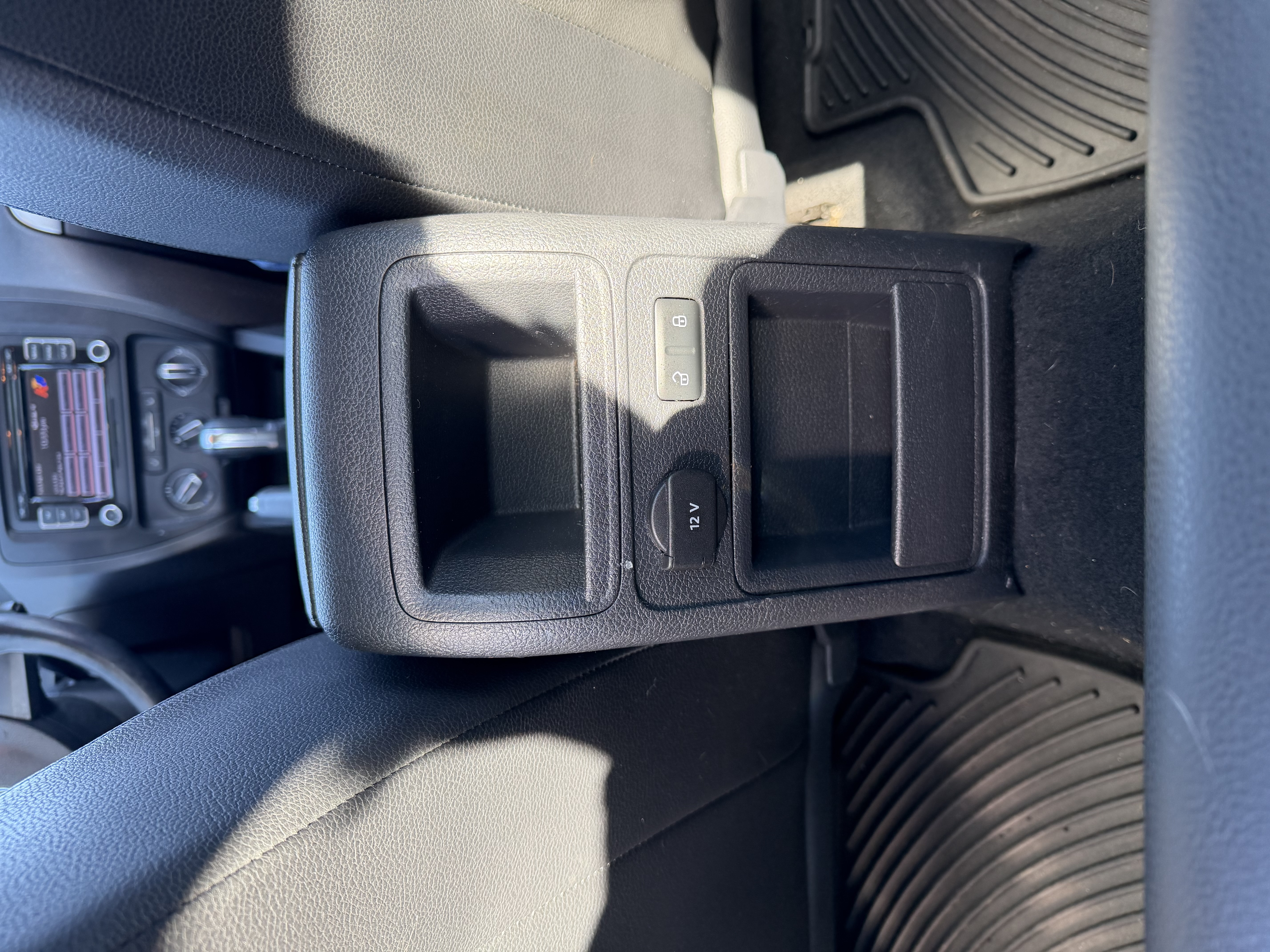 Used 2014 Volkswagen Jetta SE FWD image 17