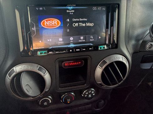 Used 2016 Jeep Wrangler Unlimited Sport w/ Dual Top Group image 14