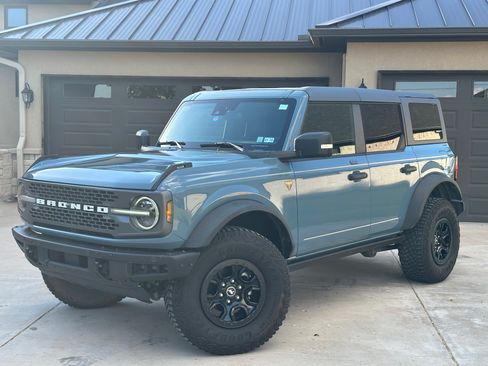 Used 2022 Ford Bronco Badlands AWD/4WD image 13